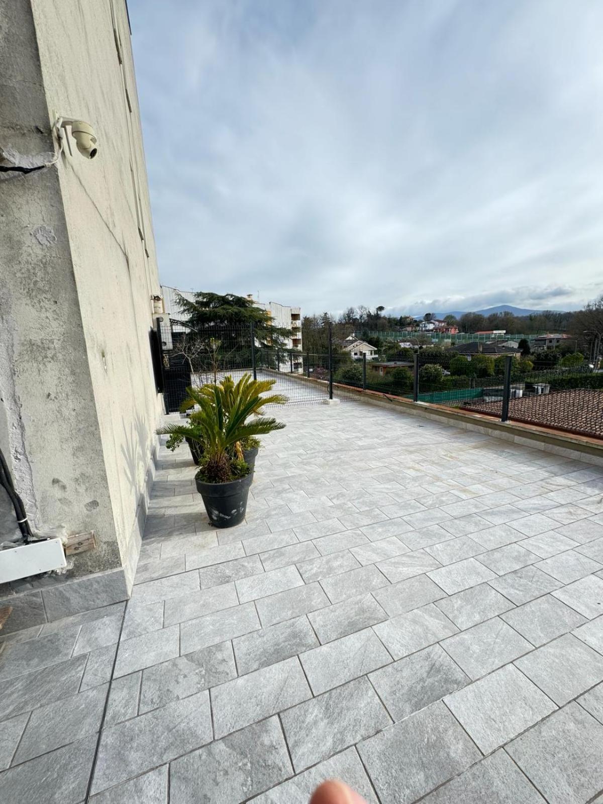 Favoloso Con Terrazzo Frosinone Exterior photo